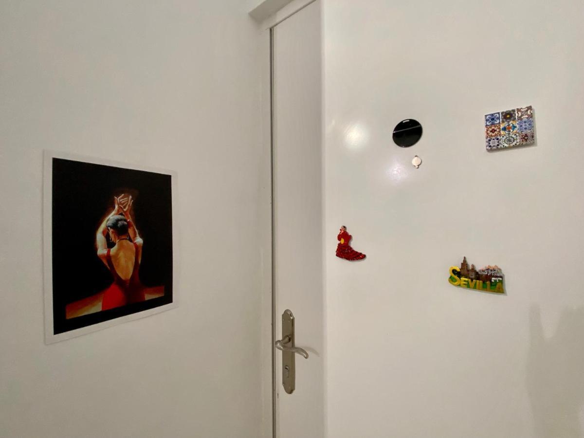 Apartament Cosy Studio In Alameda District Sewilla Zewnętrze zdjęcie