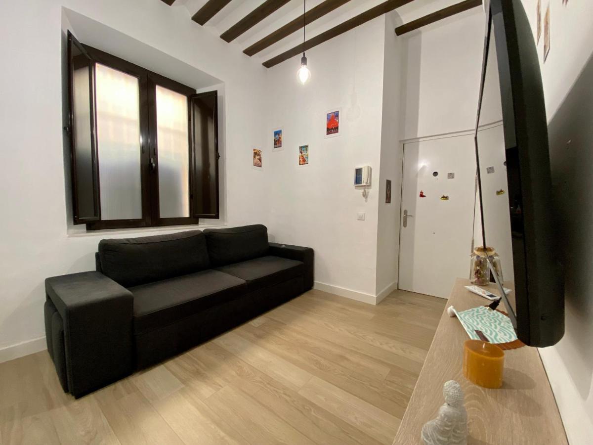 Apartament Cosy Studio In Alameda District Sewilla Zewnętrze zdjęcie